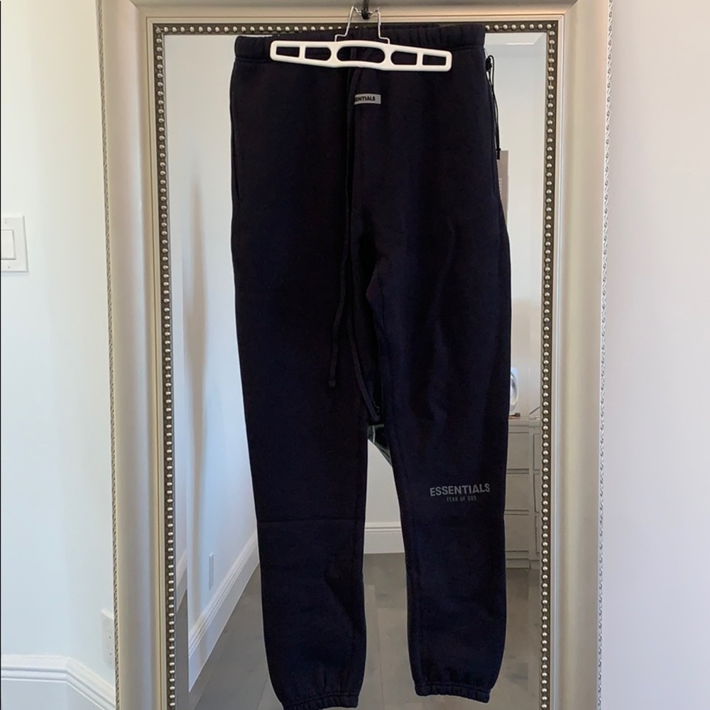 ESSENTIALS x Fear of God Sweatpants in Dark Navy